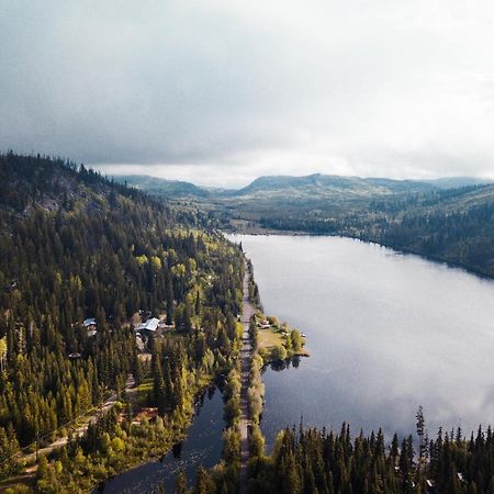 Chute Lake Lodge Naramata Exteriör bild